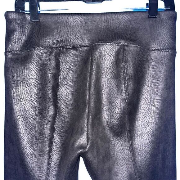 Tahari black pull-on snake skin leggings PM - Picture 3 of 6
